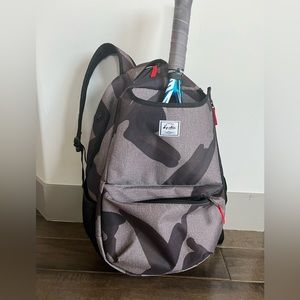 Camouflage tennis bag (racquet not included)